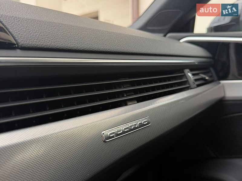 Купе Audi A5 2023 в Львові