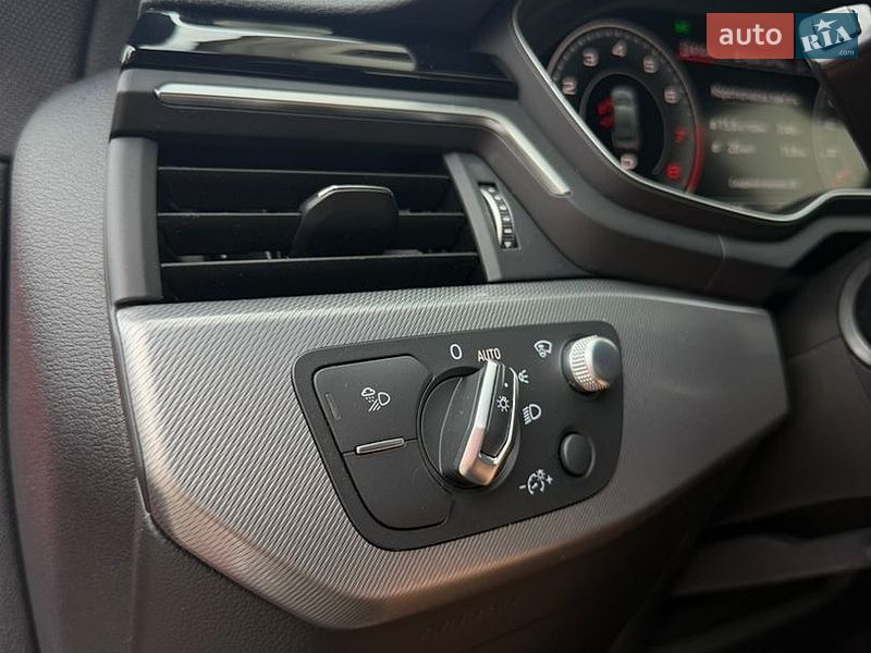 Купе Audi A5 2023 в Львові