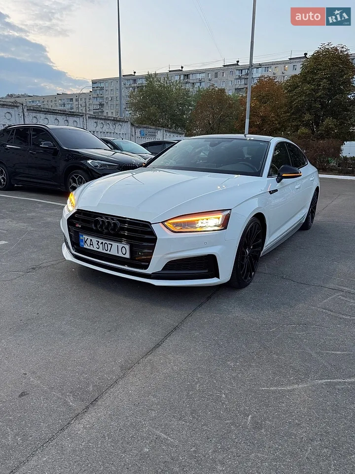 Audi A5 2019 photo 2