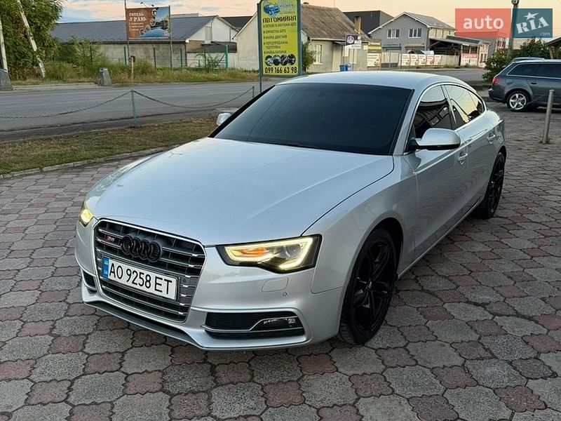 Купе Audi A5 2011 в Мукачево