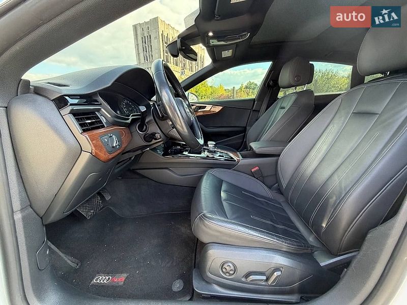 Лифтбек Audi A5 2020 в Львове