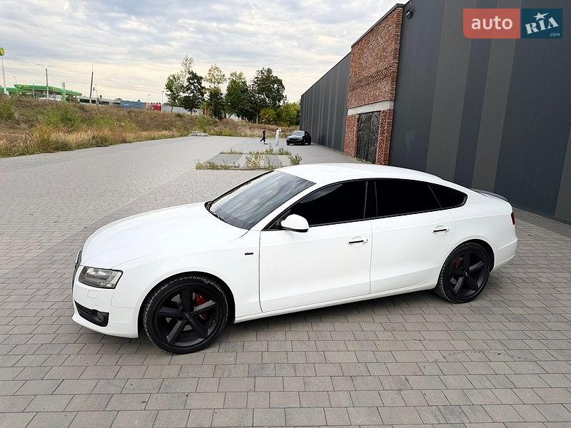 Купе Audi A5 2010 в Хмельницком