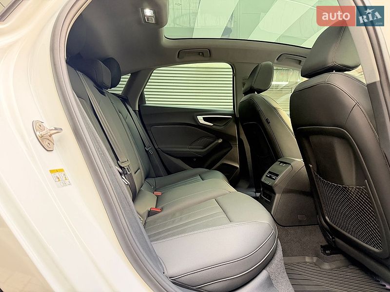 Лифтбек Audi A5 2025 в Киеве