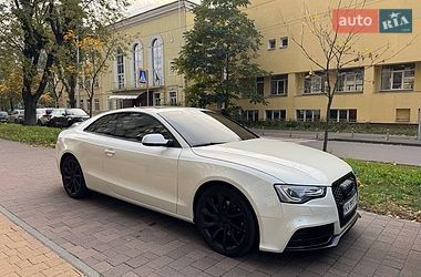 Купе Audi A5 2014 в Киеве