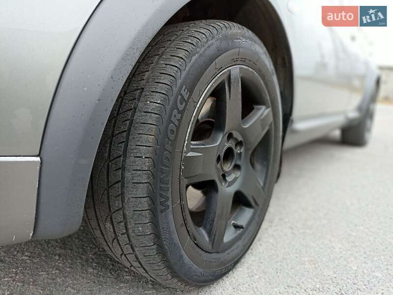 Универсал Audi A6 Allroad 2002 в Звягеле