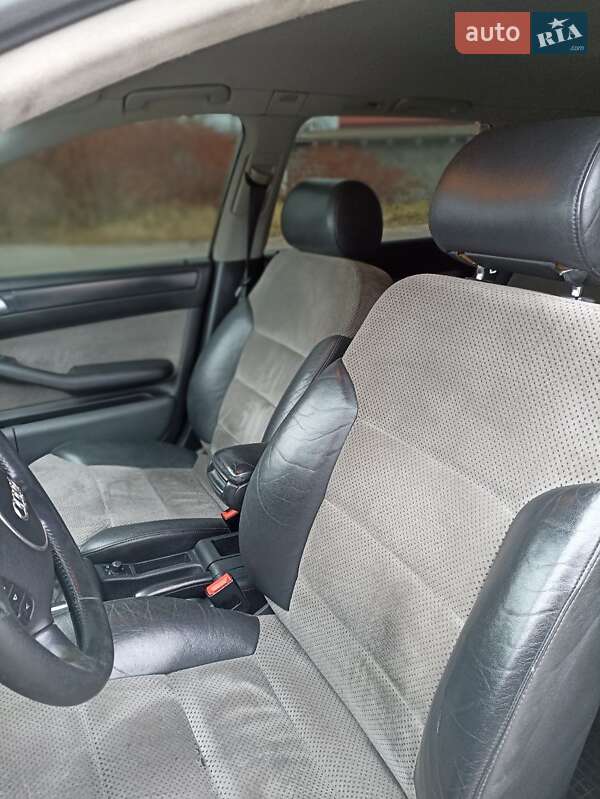 Универсал Audi A6 Allroad 2002 в Звягеле