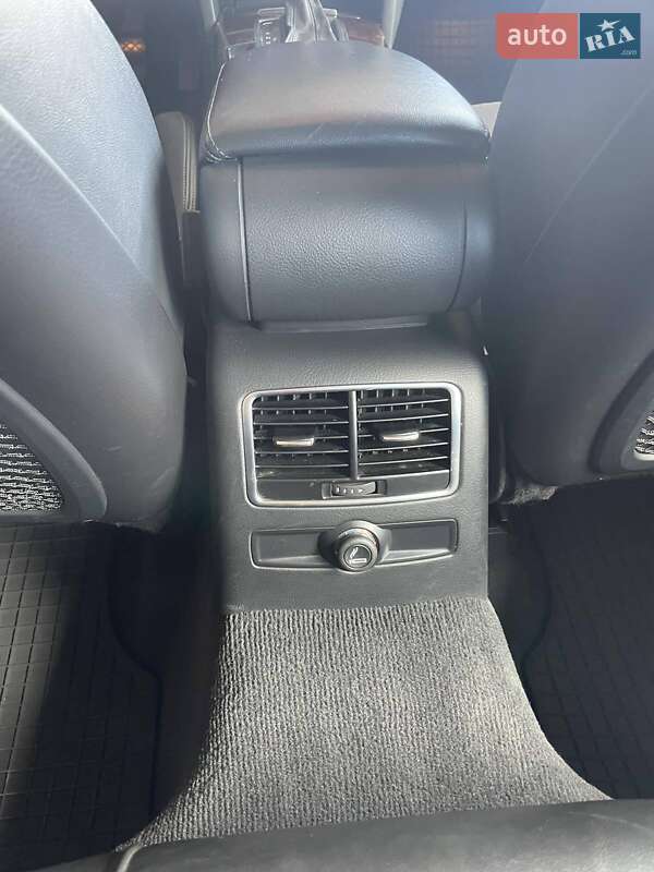Универсал Audi A6 Allroad 2011 в Первомайске