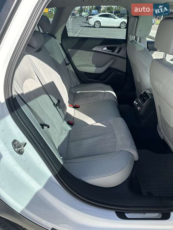 Универсал Audi A6 Allroad 2014 в Киеве