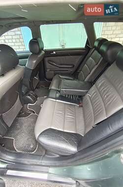 Универсал Audi A6 Allroad 2002 в 