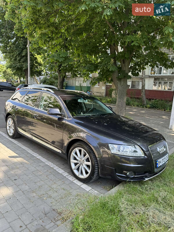 Универсал Audi A6 Allroad 2010 в 