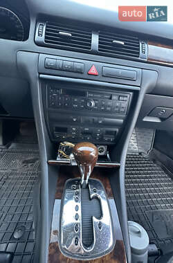 Универсал Audi A6 Allroad 2000 в 