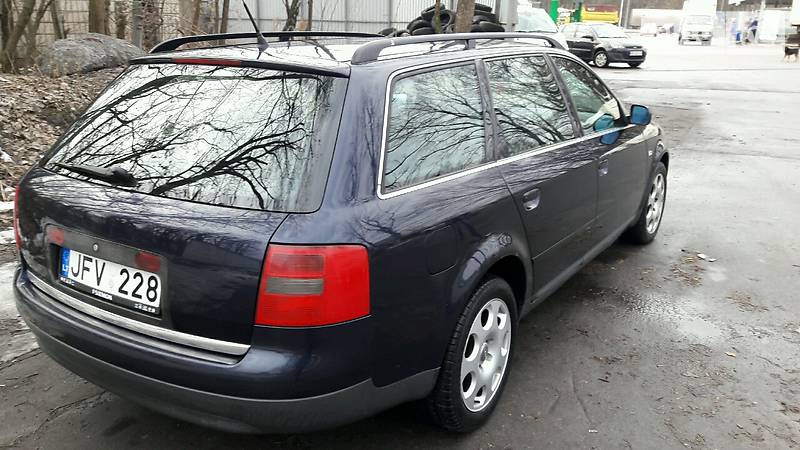 Универсал Audi A6 2002 в Киеве