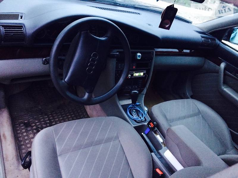 Седан Audi A6 1997 в Вараше