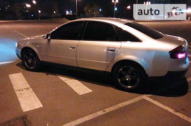 Седан Audi A6 2001 в 