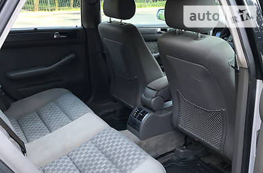 Седан Audi A6 2001 в 