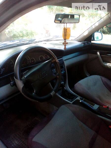 Седан Audi A6 1997 в Кривом Роге