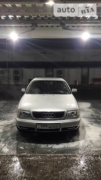 Седан Audi A6 1995 в Киеве