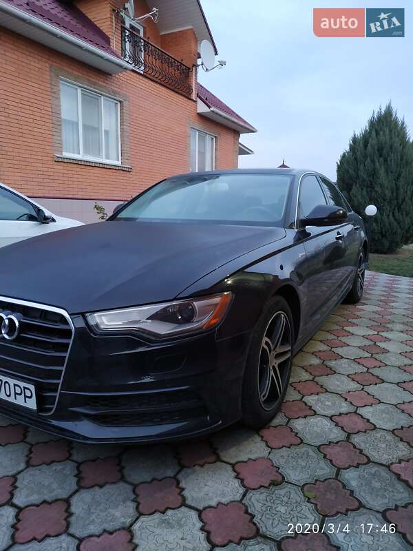 Седан Audi A6 2014 в Киеве