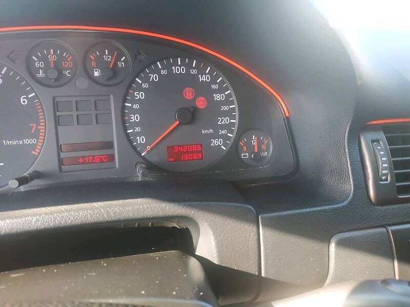 Седан Audi A6 1997 в Виннице