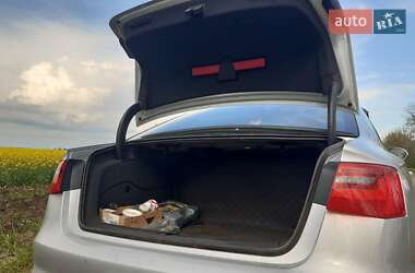 Седан Audi A6 2012 в 