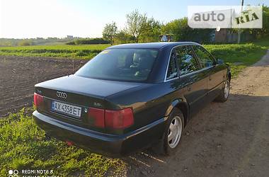 Седан Audi A6 1995 в Валках