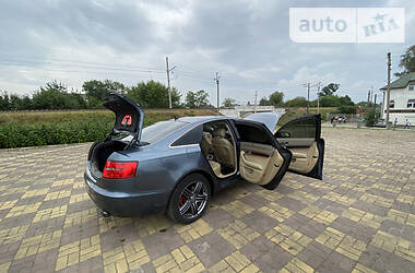 Седан Audi A6 2004 в 