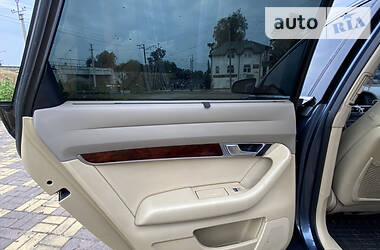 Седан Audi A6 2004 в 