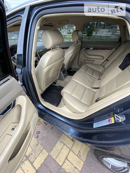Седан Audi A6 2004 в Самборе