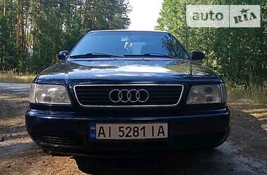 Седан Audi A6 1996 в Иванкове