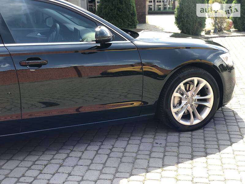 Седан Audi A6 2012 в Мукачевому