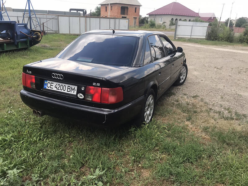 Седан Audi A6 1997 в Новоселице