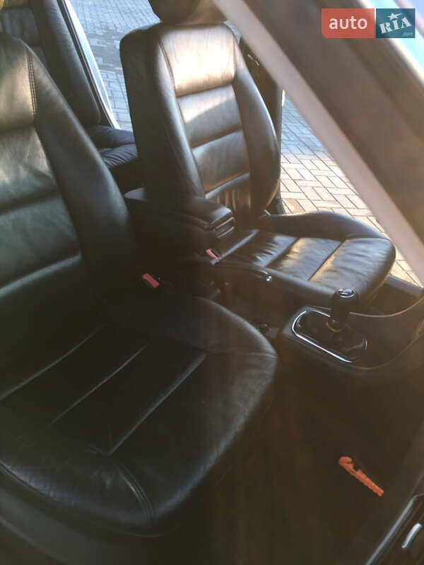 Седан Audi A6 2004 в Херсоне