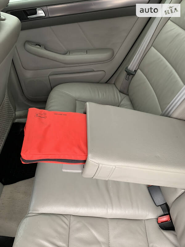 Универсал Audi A6 2001 в Черкассах