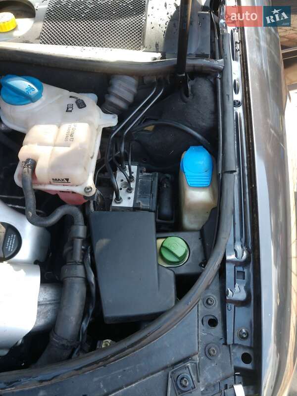 Універсал Audi A6 2002 в Сумах