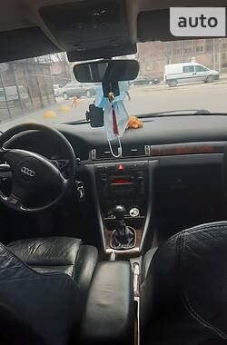 Седан Audi A6 1999 в Чорткові