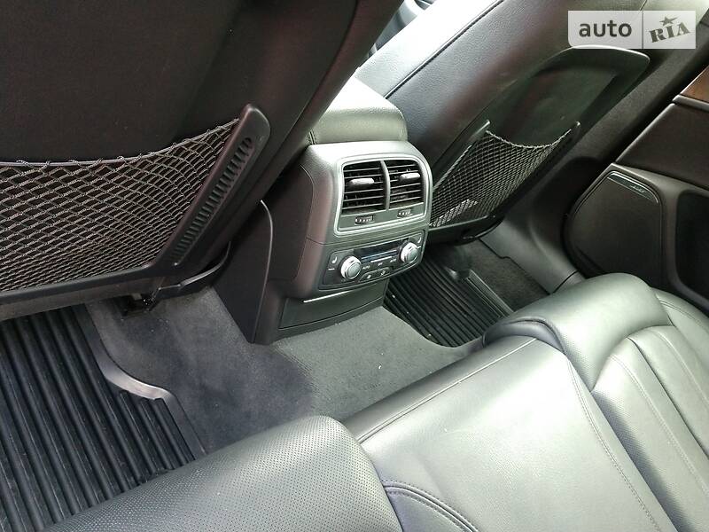 Седан Audi A6 2014 в Ровно