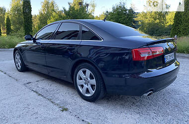 Седан Audi A6 2011 в Нетешине