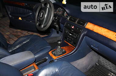 Седан Audi A6 1998 в 