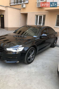 Седан Audi A6 2012 в 