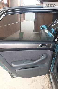 Седан Audi A6 1998 в 