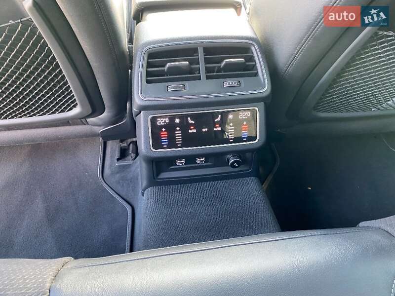 Седан Audi A6 2018 в Ужгороді