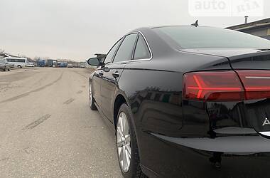 Седан Audi A6 2015 в 
