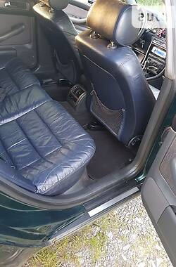 Универсал Audi A6 1998 в 