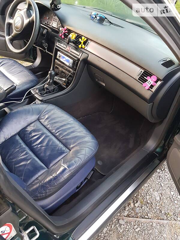 Универсал Audi A6 1998 в Воловце