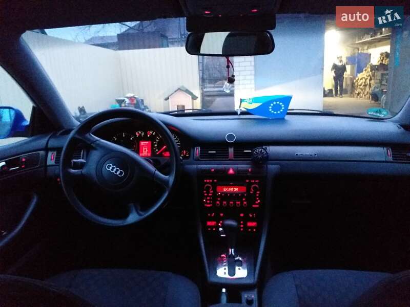 Универсал Audi A6 2001 в Шполе