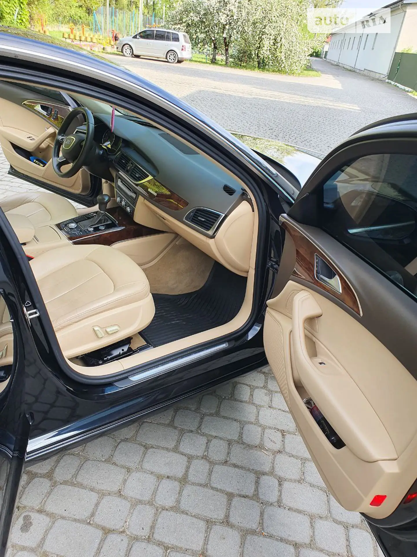 2011 Audi A6 - мініатюра 18