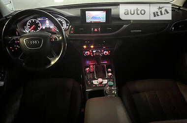 Седан Audi A6 2015 в 