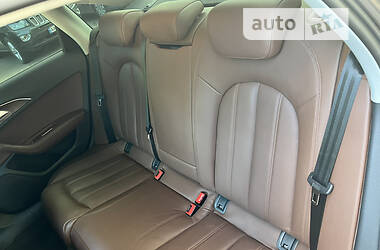 Седан Audi A6 2015 в 