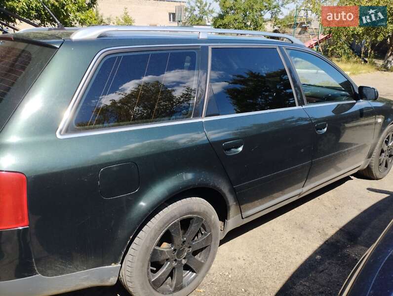 Универсал Audi A6 2002 в Первомайске
