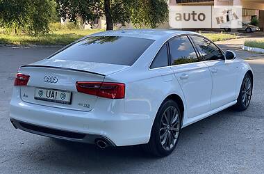 Седан Audi A6 2014 в 